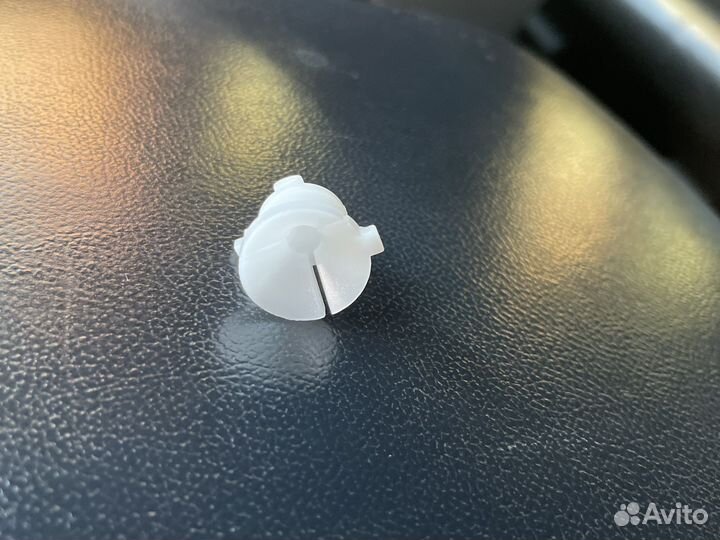 Упор регулировки луча света Volvo 240