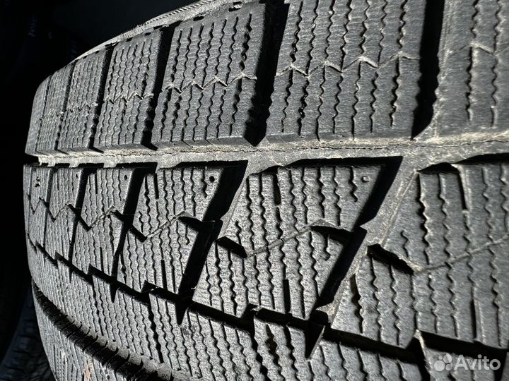 Bridgestone Blizzak VRX 225/45 R17 91S