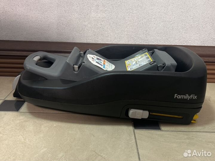 Автомобильное кресло maxi cosi pearl