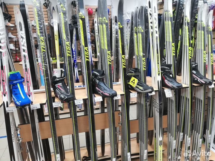 Лыжные ботинки