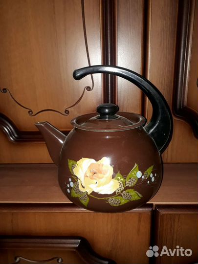 Чайник эмалированный новый