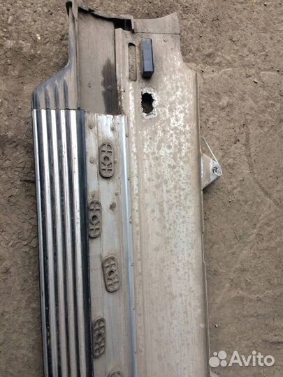 Порог правый Volkswagen Touareg