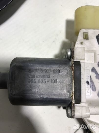 Стеклоподьемник передний правый BMW E87