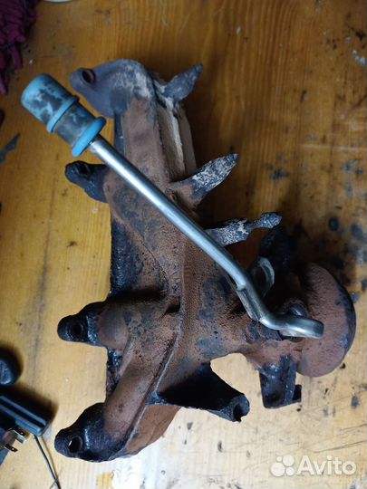 Коллектор выпускной Пассат Б3 1.8