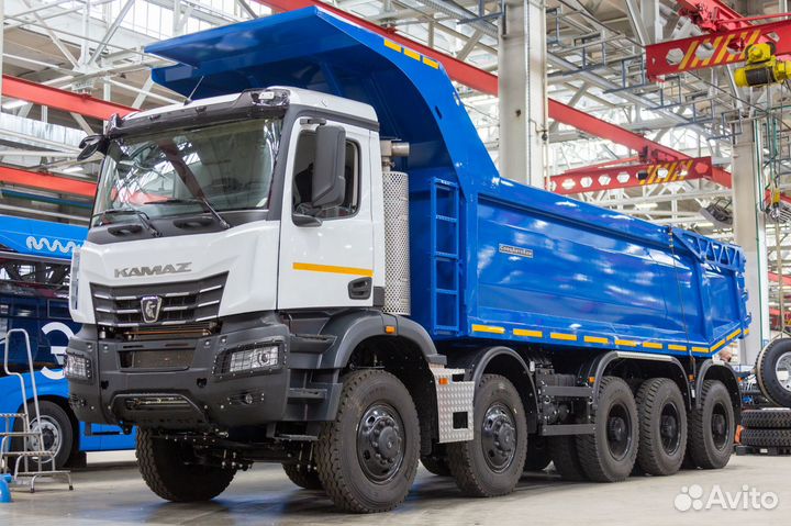 Водитель на самосвал