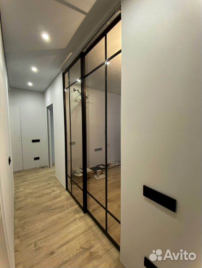 Раздвижная перегородка с матовым стеклом