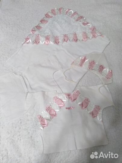 Одеяло на выписку+уголок+шапочки