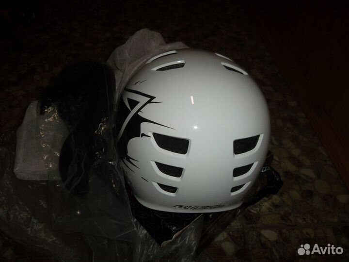 Продам шлем O'Neil Dirt Lid Helmet white/black XL