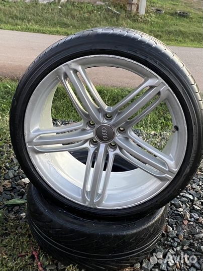 Pirelli P Zero 255/35 R20