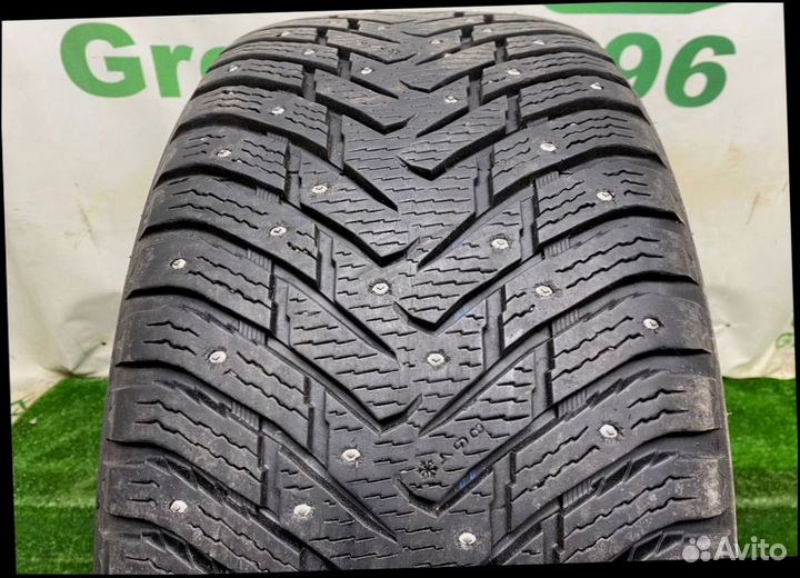 Nokian Tyres Hakkapeliitta 8 SUV 275/45 R21