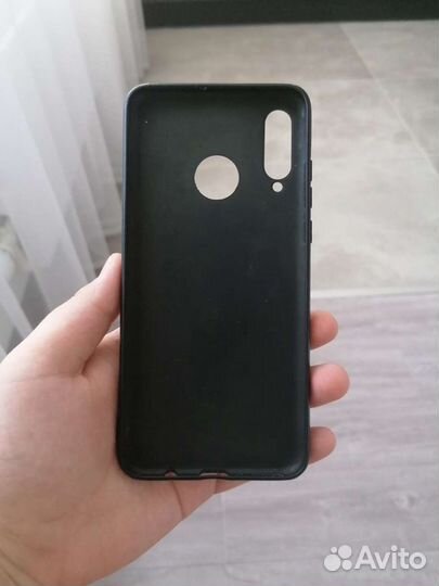 Чёрный чехол на honor 20 lite