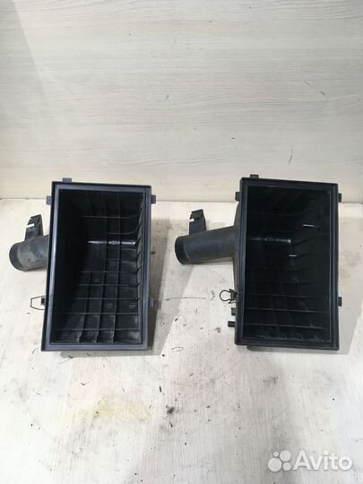 Корпус воздушного фильтра Ауди 100 С4