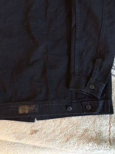 Джинсовая куртка