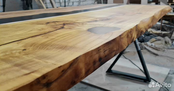 Письменный стол