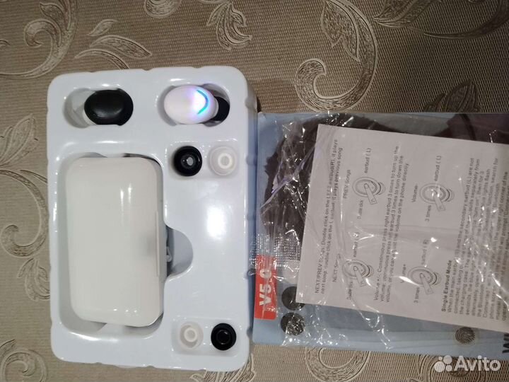 Беспроводные наушники новые