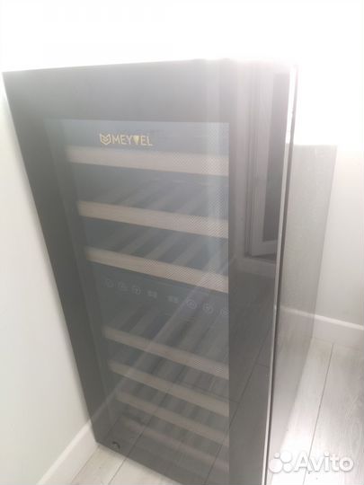 Винный шкаф Meyvel