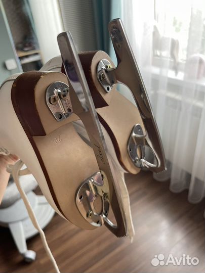 Фигурные коньки Axel 29р