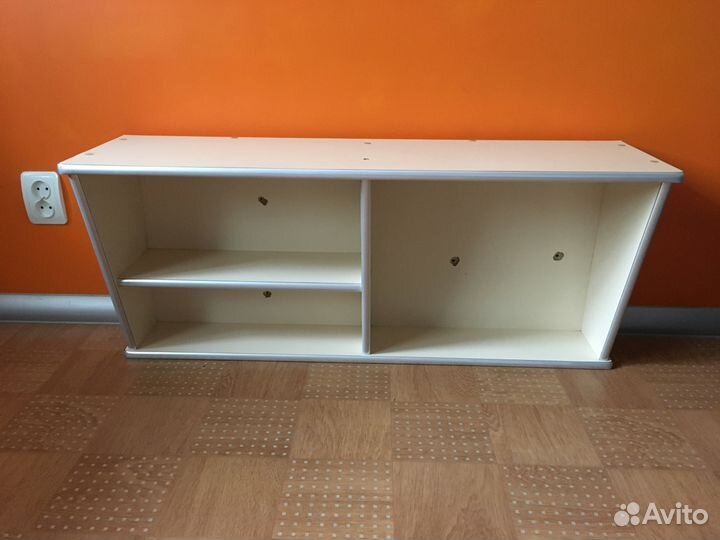 Полка 100 см настенная, полочка б/у