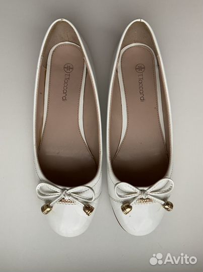 Балетки лаковые