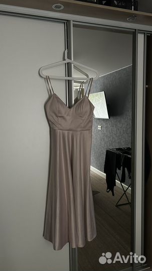 Вечернее атласное платье миди