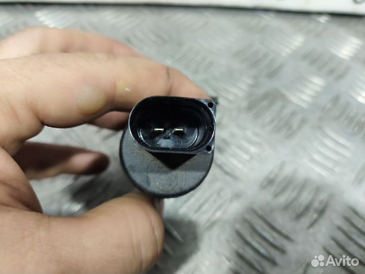 Б/У Насос омывателя лобового стекла VAG#013