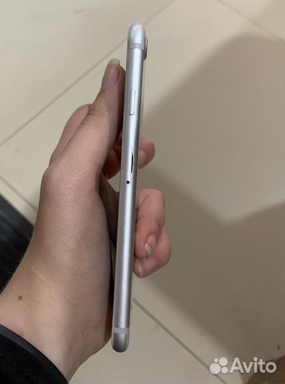 Телефон iPhone 7 32gb