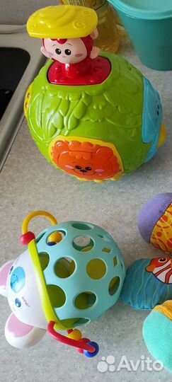 Развивающие игрушки для малышей пакетом