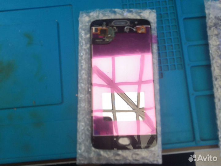 Motorola G5s дисплей