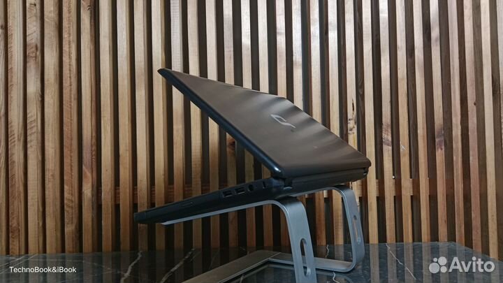 Ноутбук HP Compaq Presario CQ57