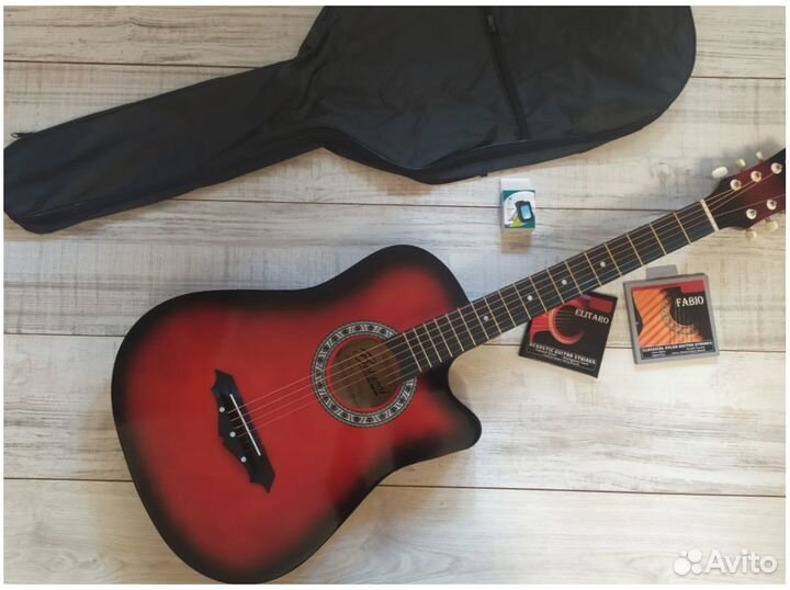 Акустическая гитара