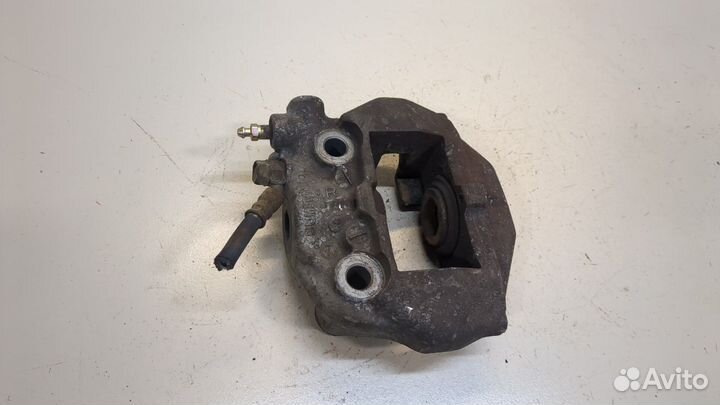 Суппорт Lexus LS430 UCF30, 2004