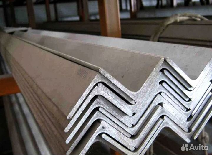 Уголок стальной