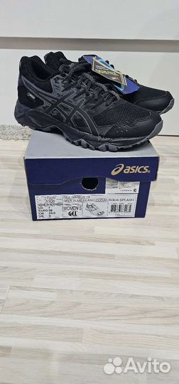 Кроссовки женские asics