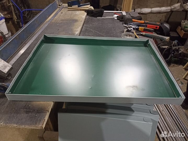 Поддон из металла для клеток кур