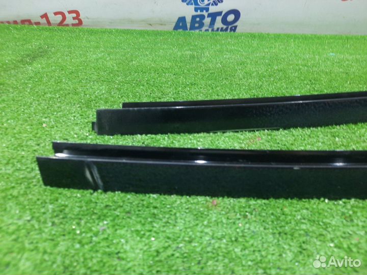 Молдинг стекла задний Bmw X5 E53 M54B30 2005