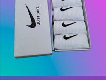 Nike белые в подарочной коробке