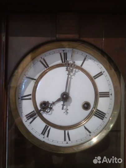 Старинные настенные часы с боем германия