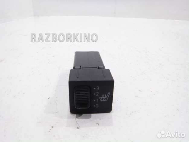 Кнопка обогрева сидений 9518820