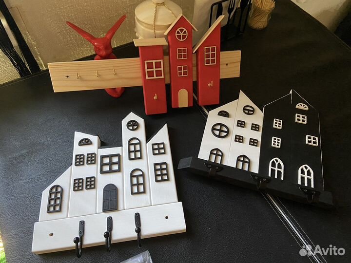 Ключница домики настенная