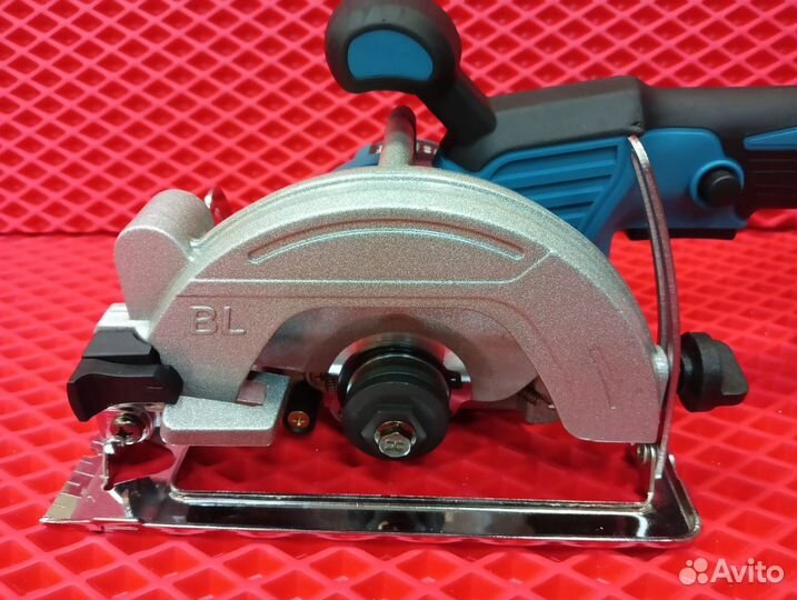 Циркулярная пила аккумуляторная Makita без АКБ