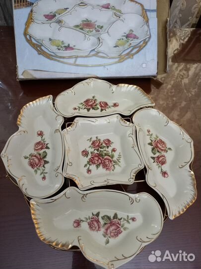 Менажница фарфоровая