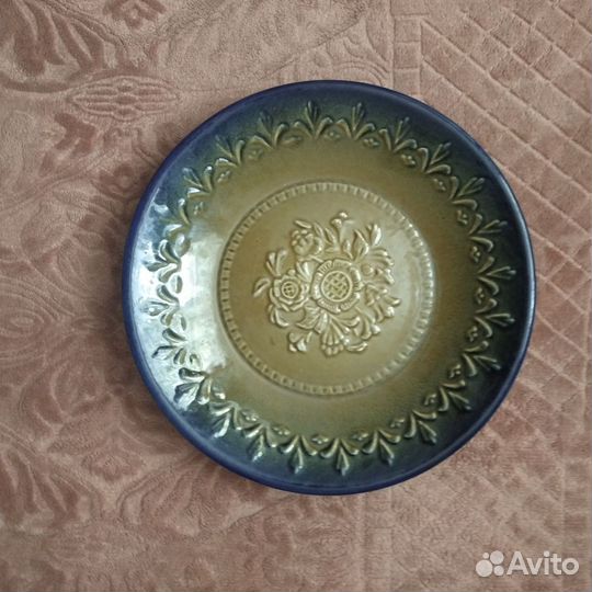 Блюдо декоративное рельефное Стройфаянс СССР