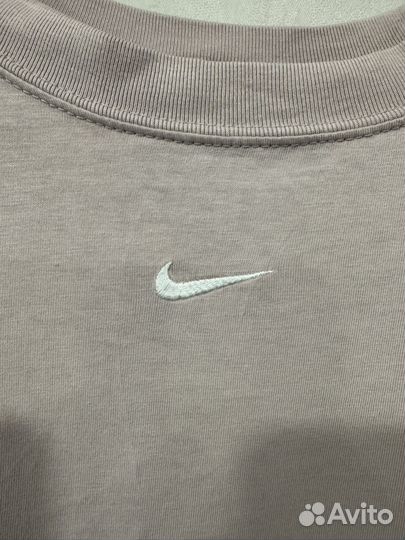 Футболка nike swoosh