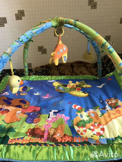 Развивающий коврик