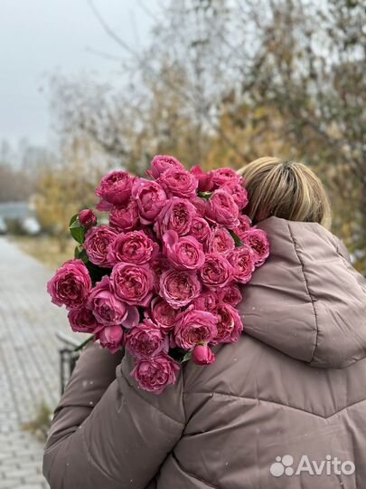 Букеты из кустовых роз