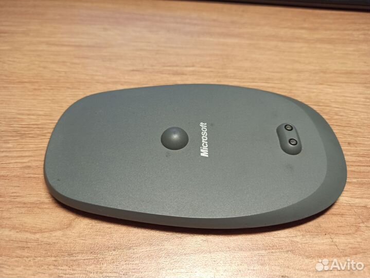 Беспроводная мышь Microsoft Laser Mouse 8000