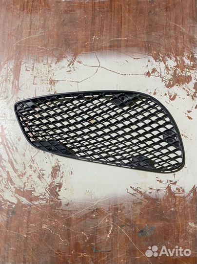Решетка бампера Mercedes Benz W212 накладка левая