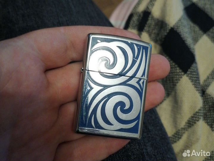 Зажигалка Zippo Cobalt Curl