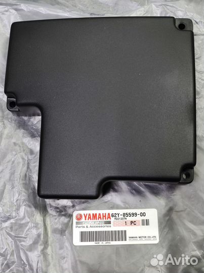 Крышка коммутатора лодочного мотора Yamaha 40-60, 4 такта