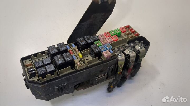 Блок предохранителей Ford Escape, 2008